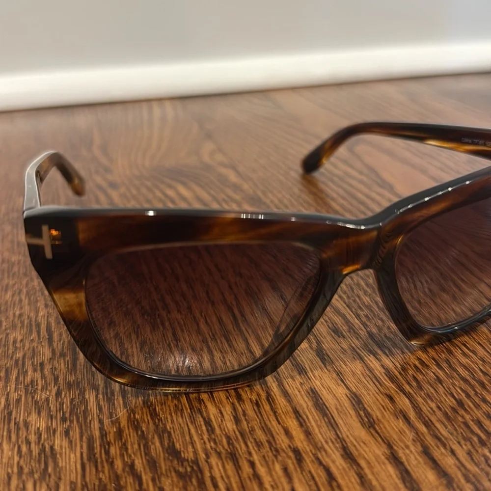 Tom Ford Celina Brown Tortoise Shell Sunglasses - Picture 3 of 16